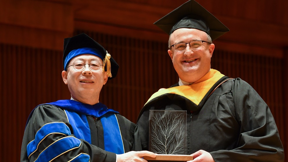 Dean Jiajie Zhang, PhD and Distinguished Alumni Award Winner John D'Amore, MS